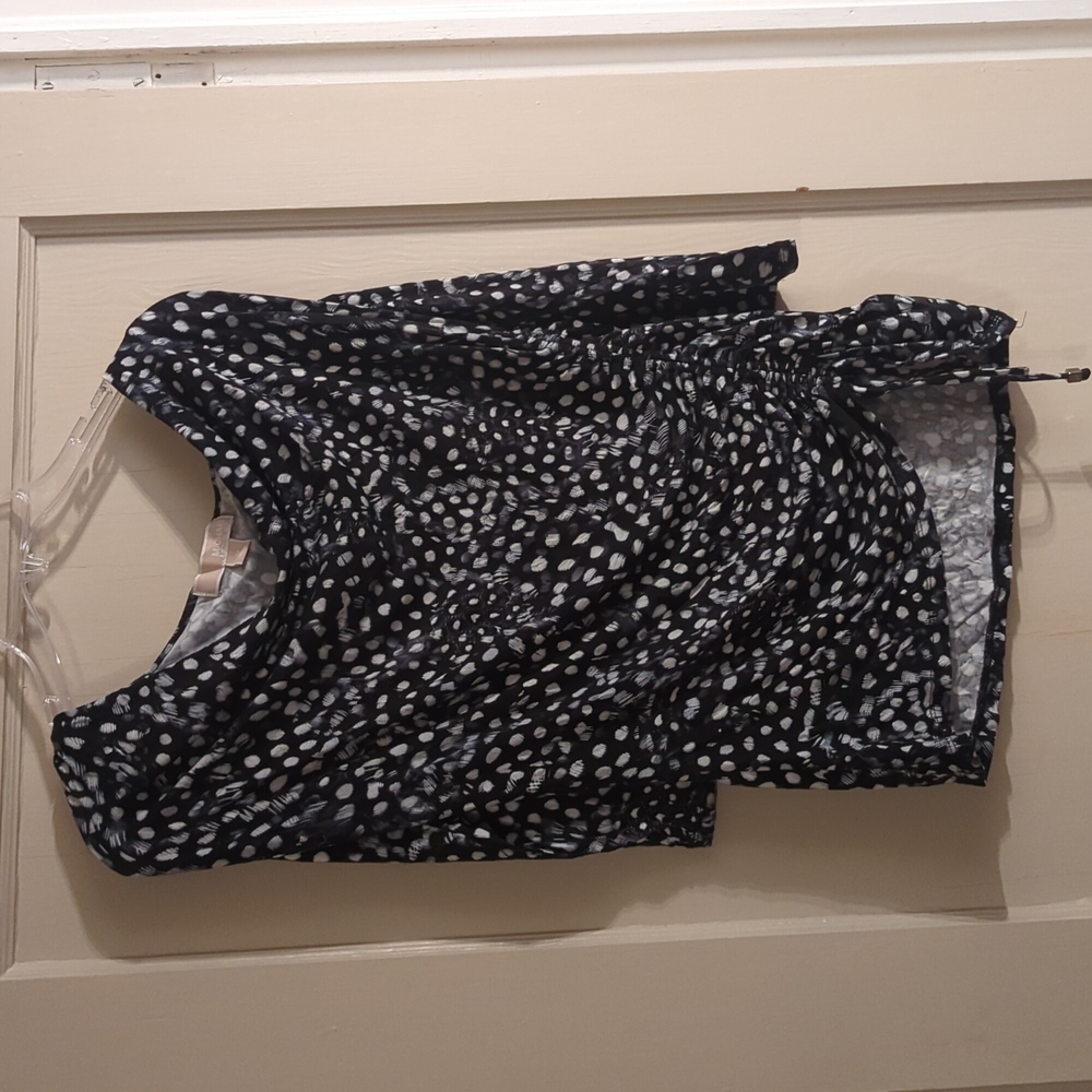 Michael by Michael kors medium black and white blouse